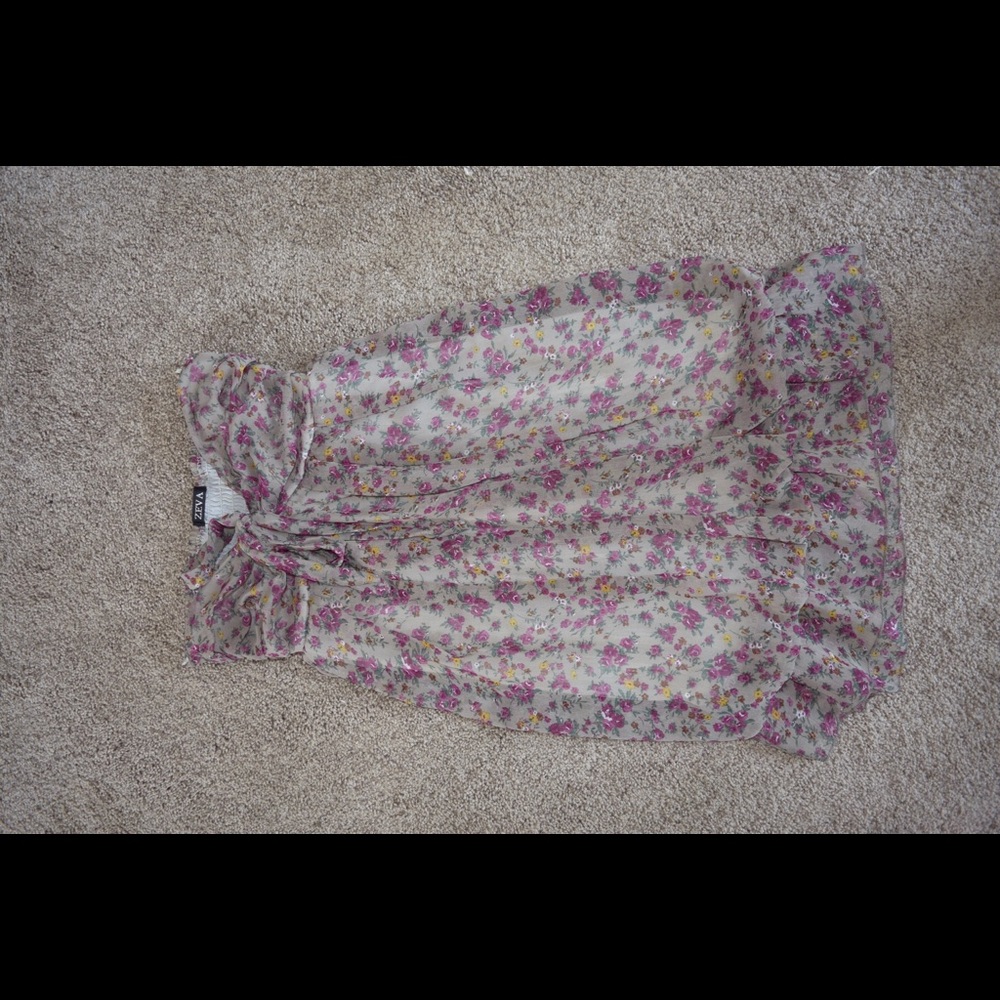 Floral mini dress (shoulder free)